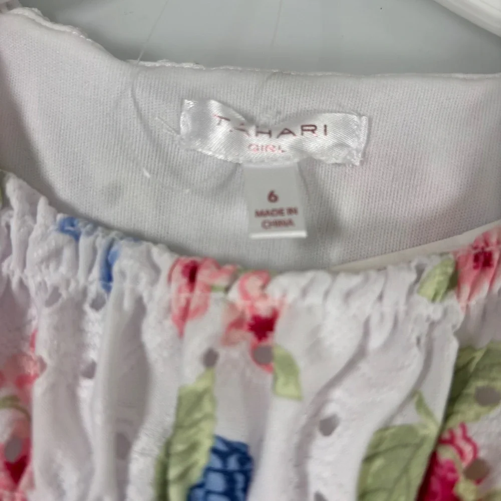 Tahari Girl Kids 6 White Berry Floral Eyelet Smocked Dress NEW Fruit Print